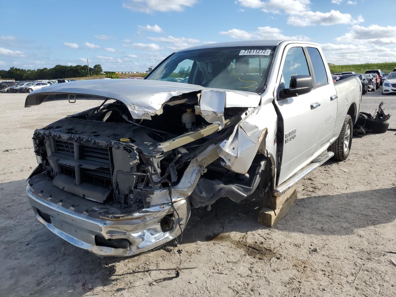 Ram 1500 slt (2016)