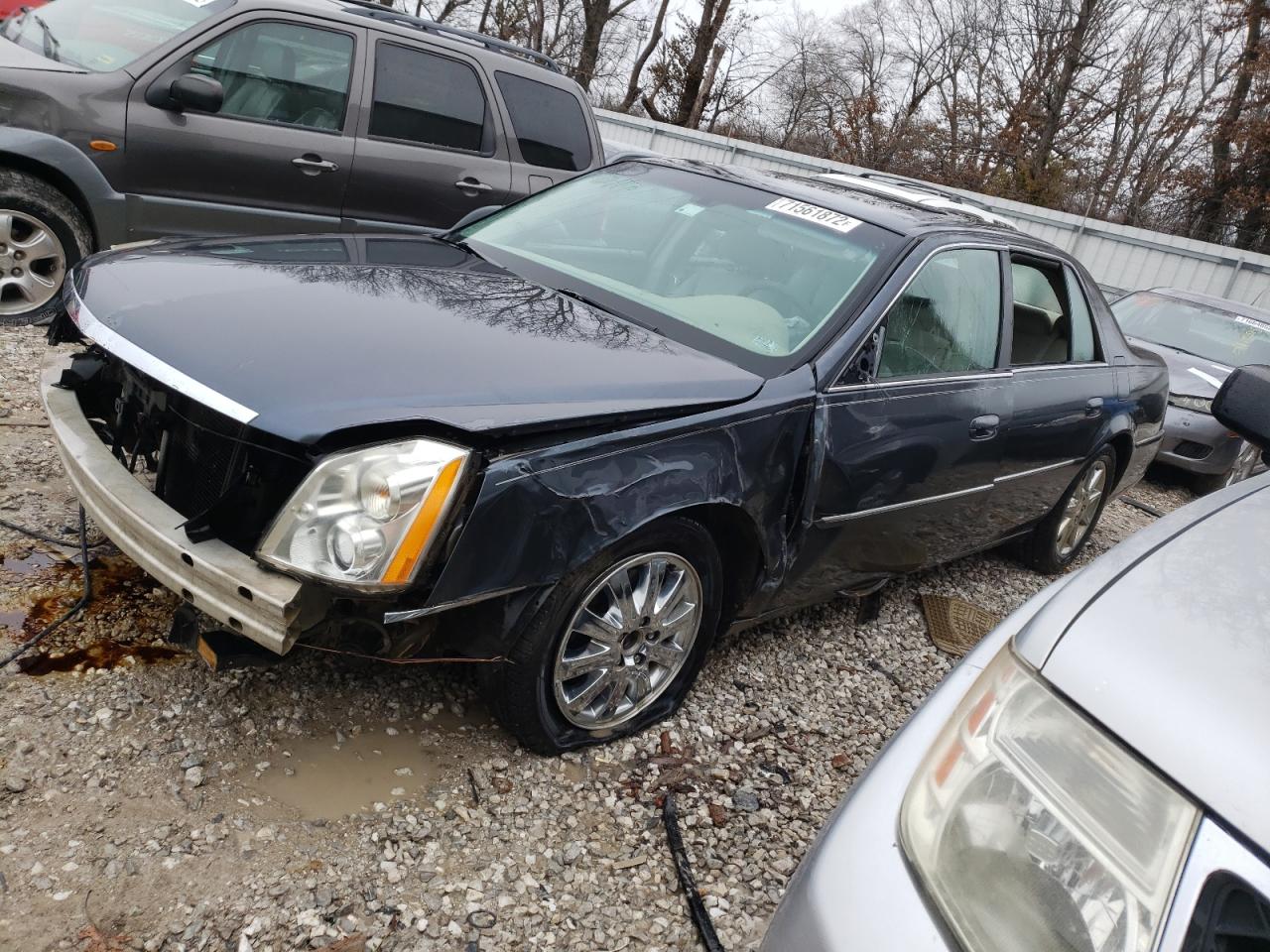 Cadillac Dts luxury (2010)
