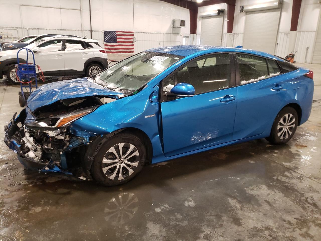 Toyota Prius le (2021)