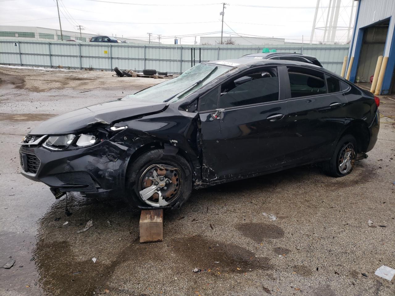 Chevrolet Cruze ls (2017)