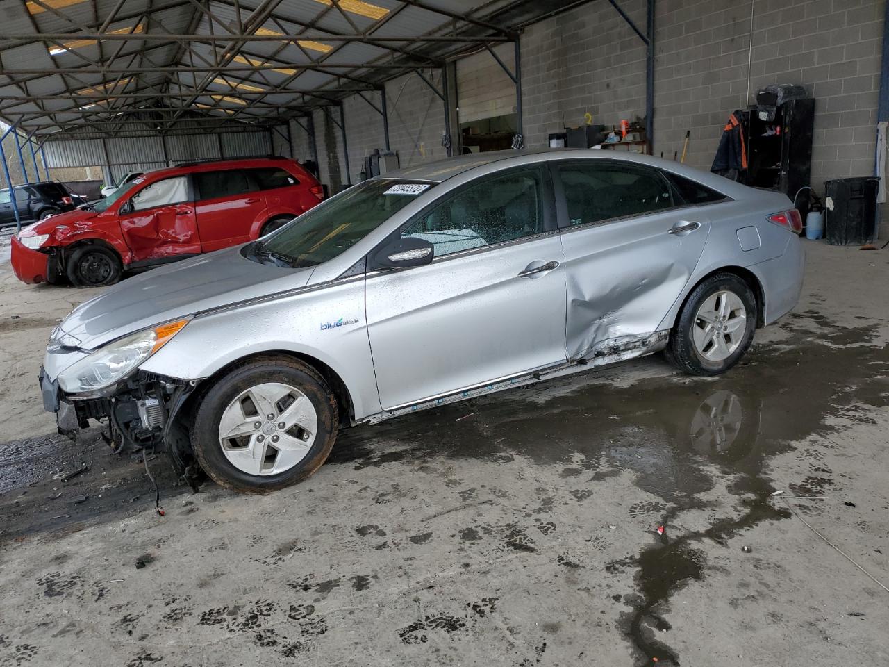 Hyundai Sonata hyb (2012)