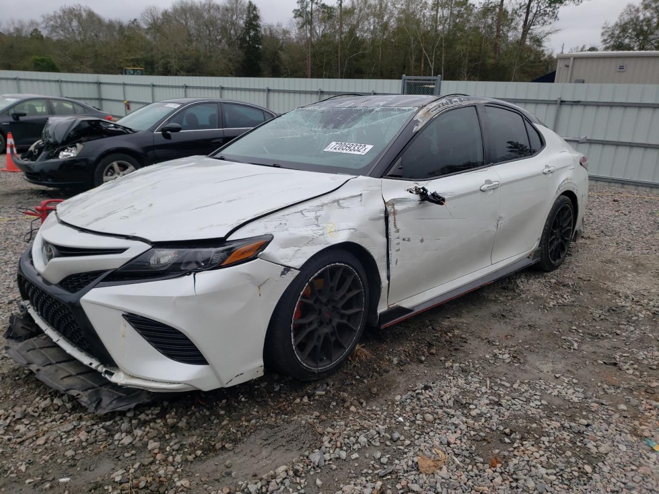 Toyota Camry trd (2020)