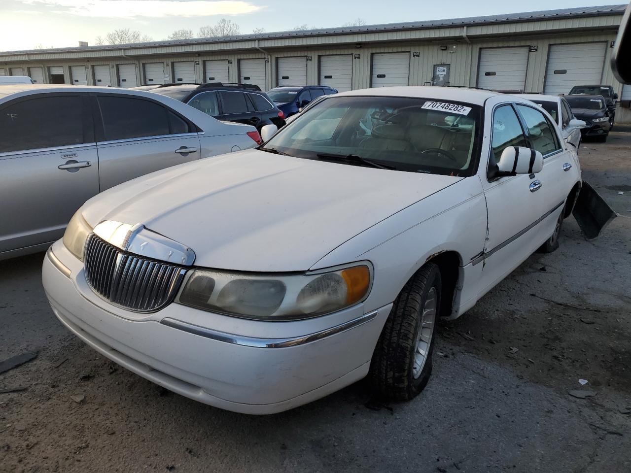 Lincoln Town car e (1999)