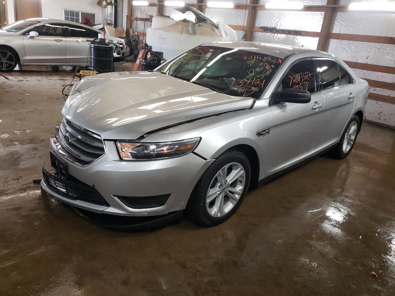 Ford Taurus se (2015)