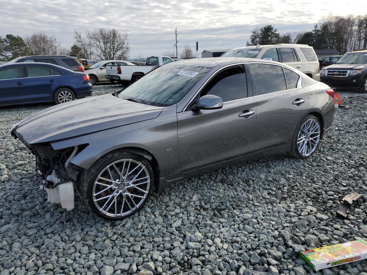 Infiniti Q50 base (2015)