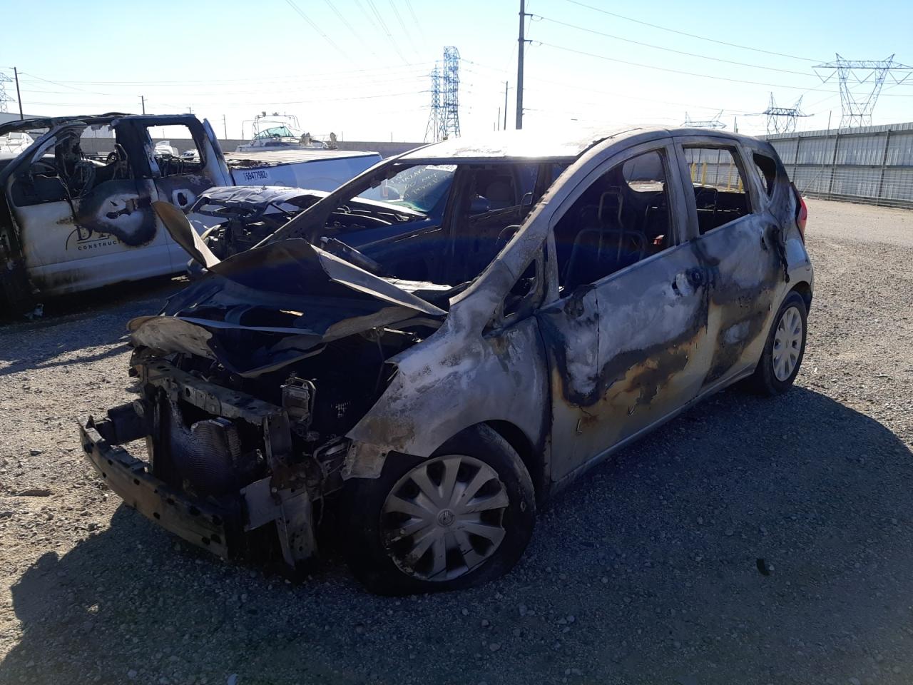 Nissan Versa note (2015)