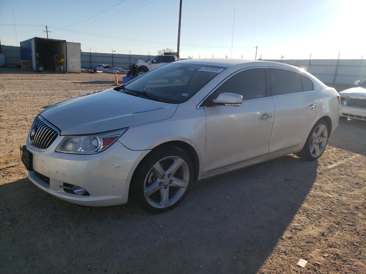 Buick Lacrosse t (2013)