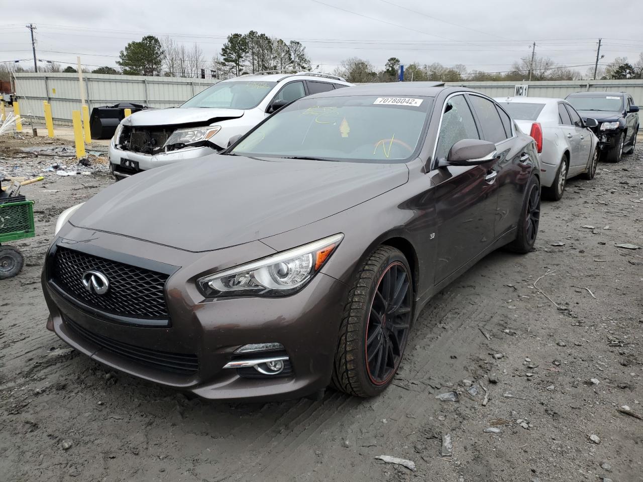 Infiniti Q50 base (2015)