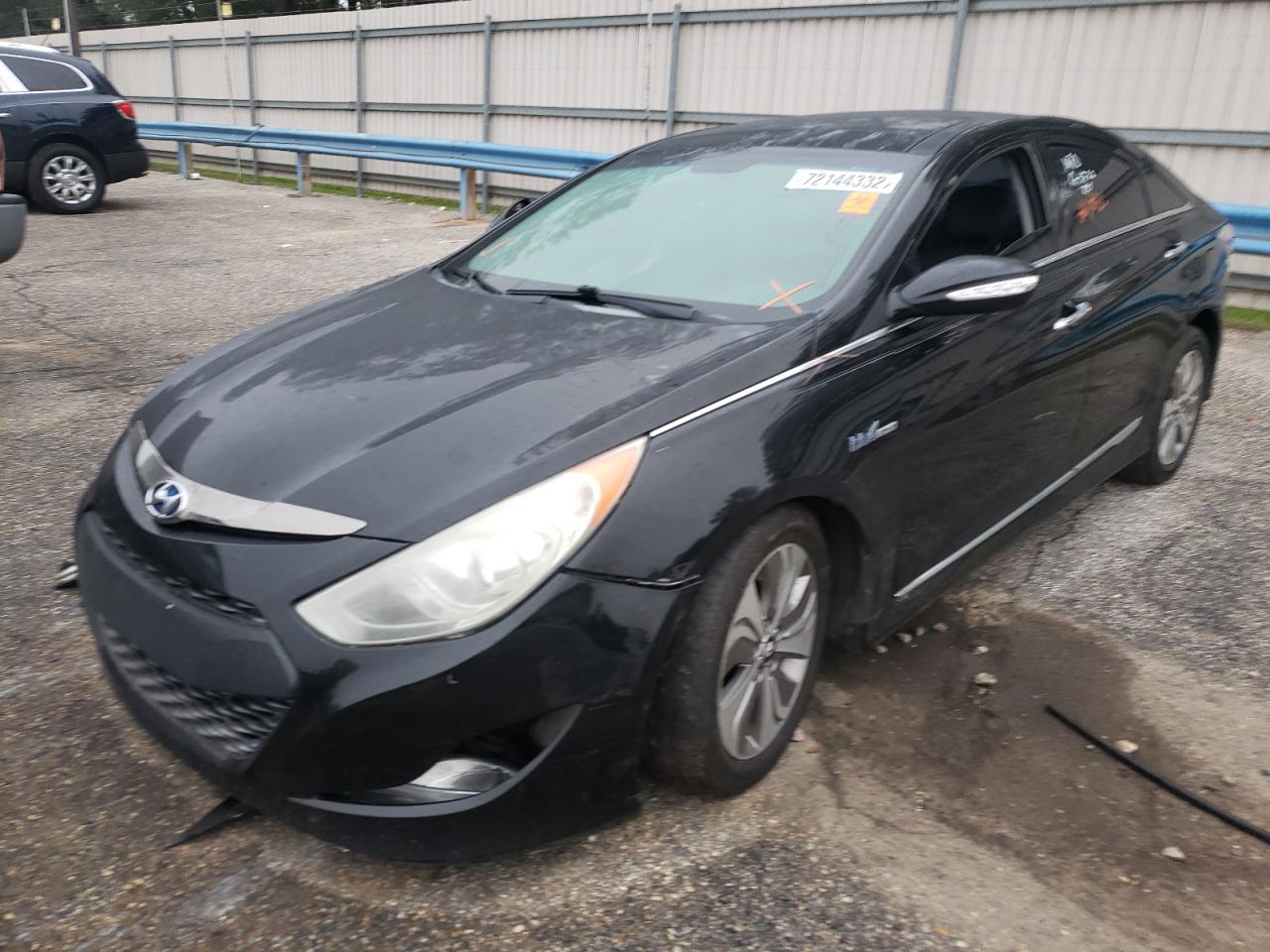 Hyundai Sonata hyb (2013)