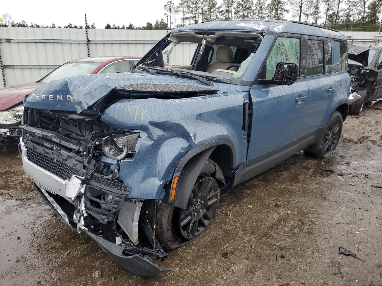 Land-rover Defender 1 (2023)