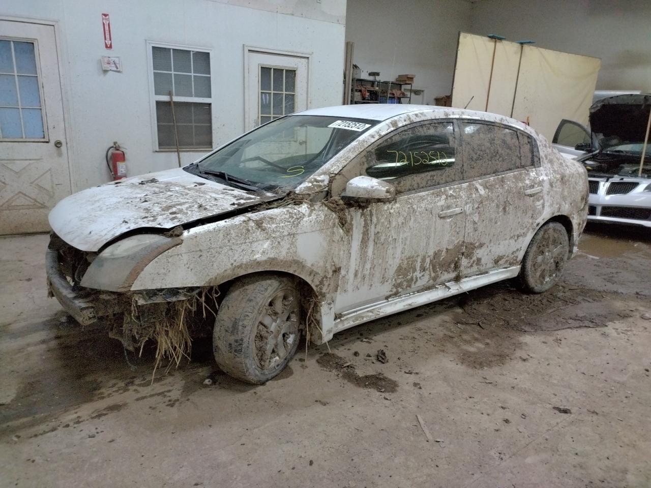 Nissan Sentra 2-0 (2011)
