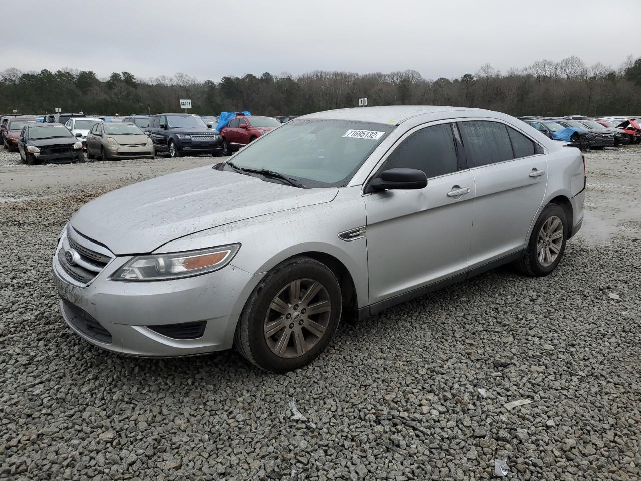 Ford Taurus se (2011)