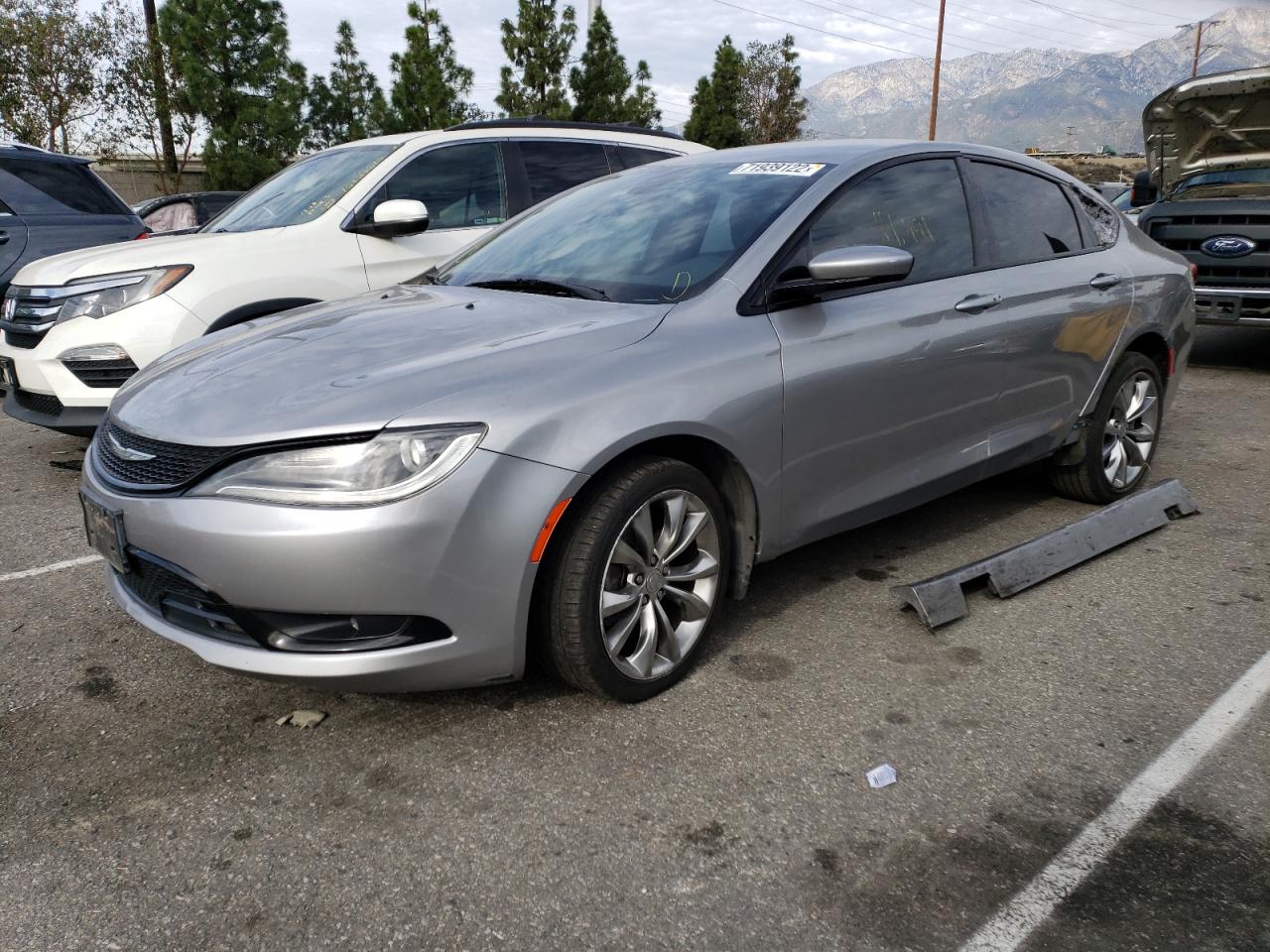 Chrysler 200 s (2015)