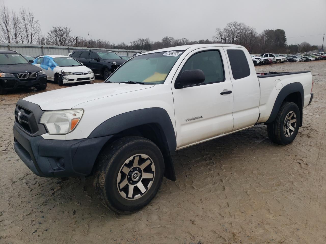 Toyota Tacoma pre (2014)