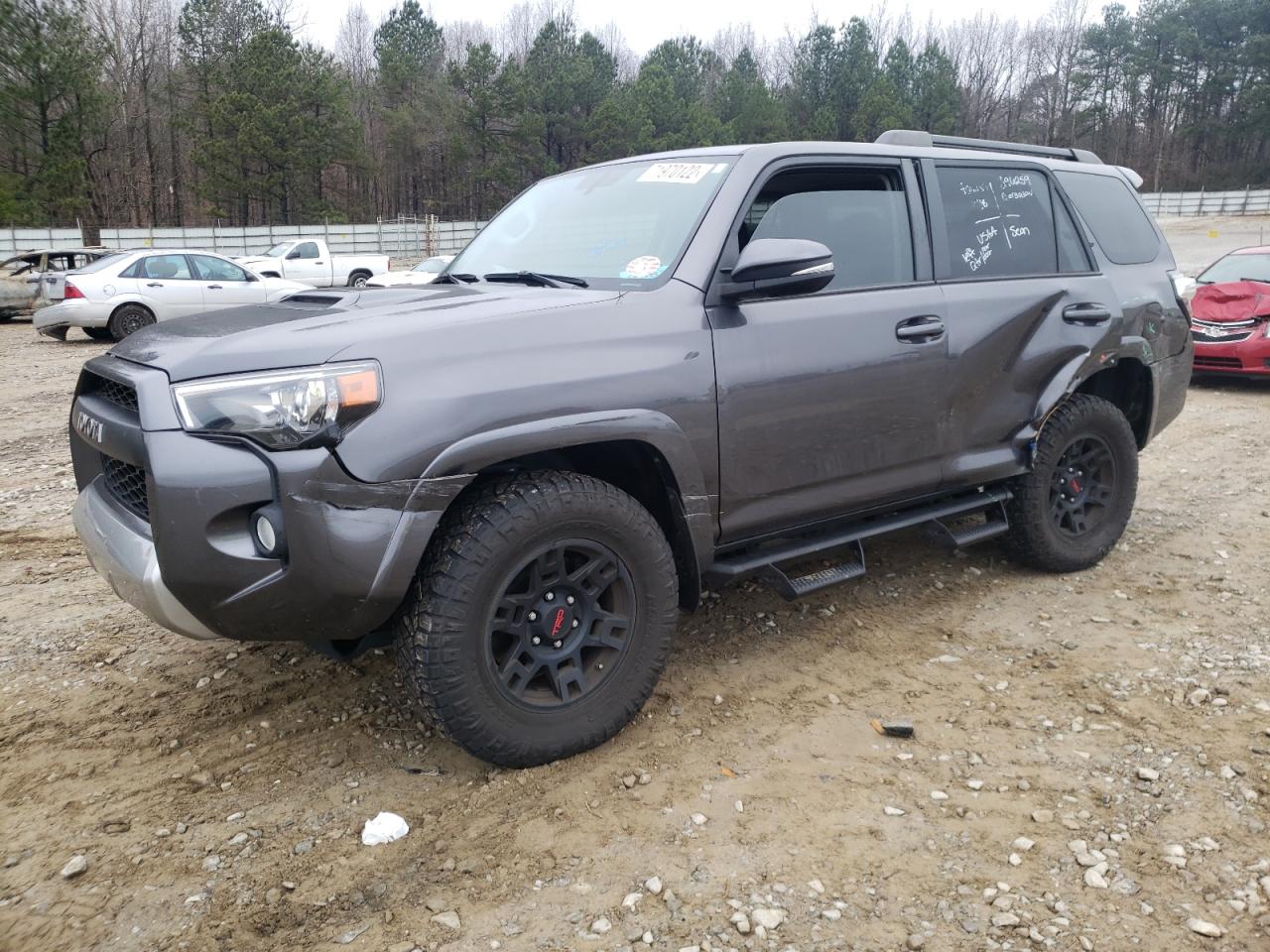 Toyota 4runner sr (2019)
