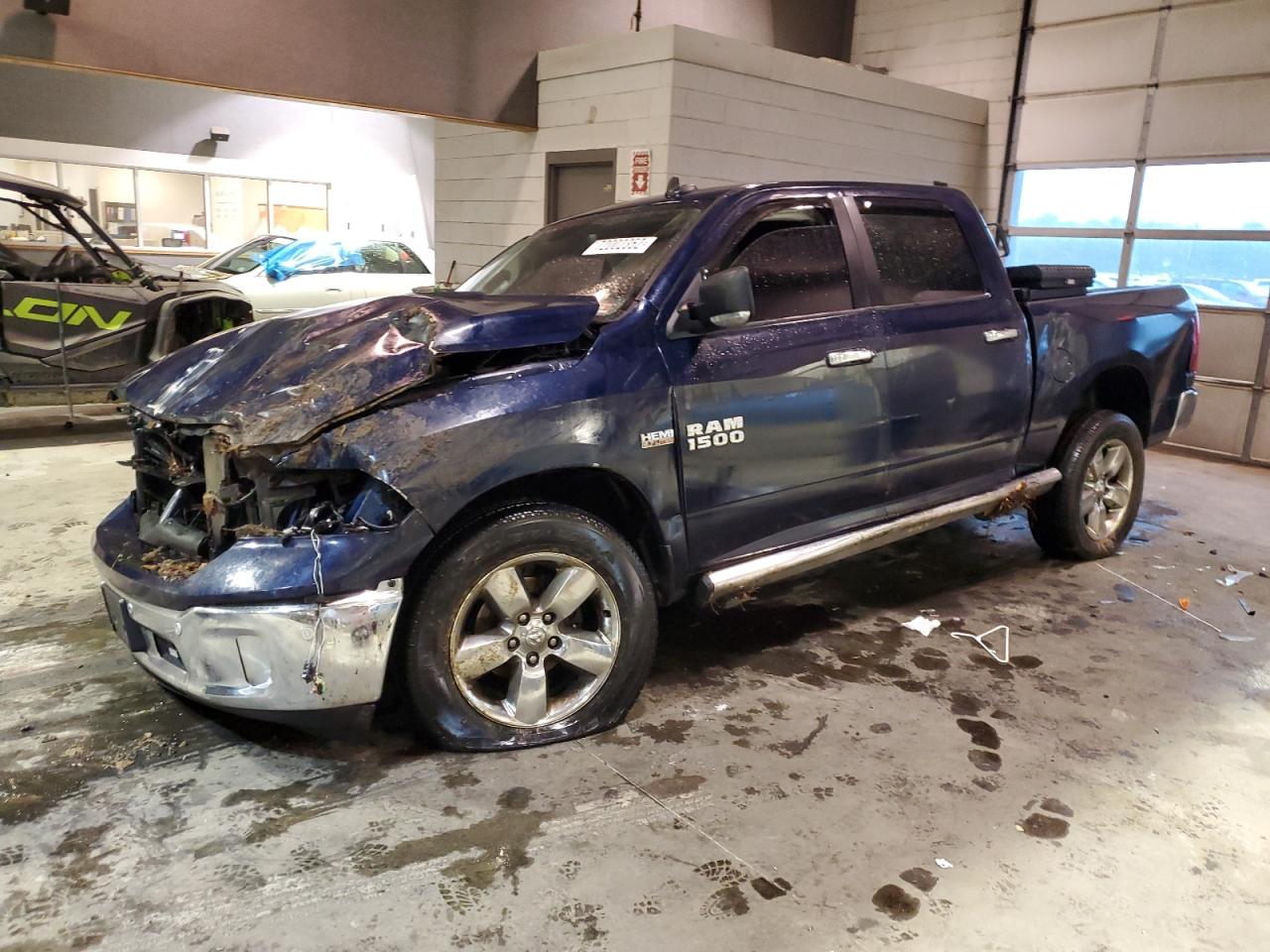 Ram 1500 slt (2017)