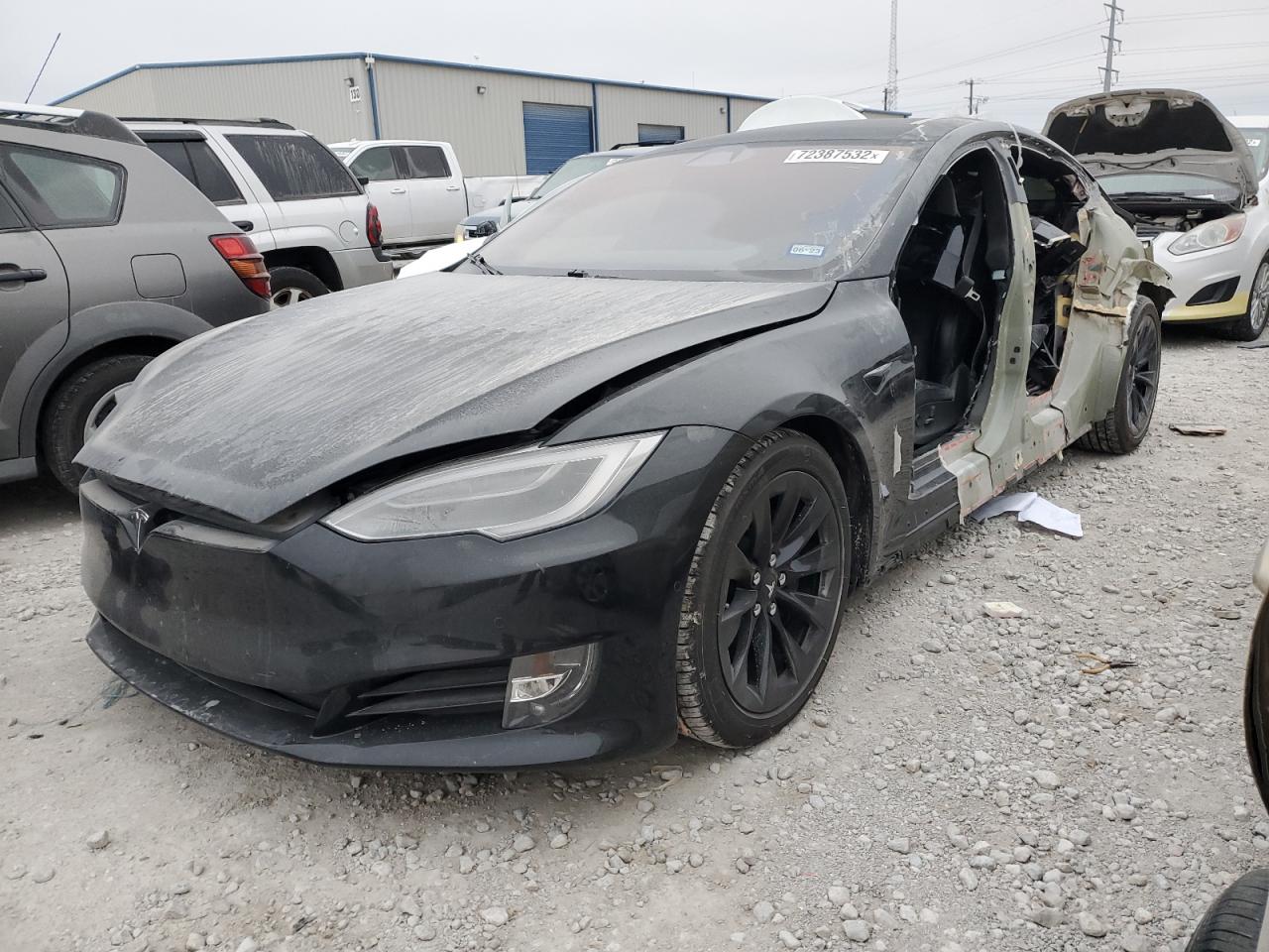 Tesla Model s (2018)