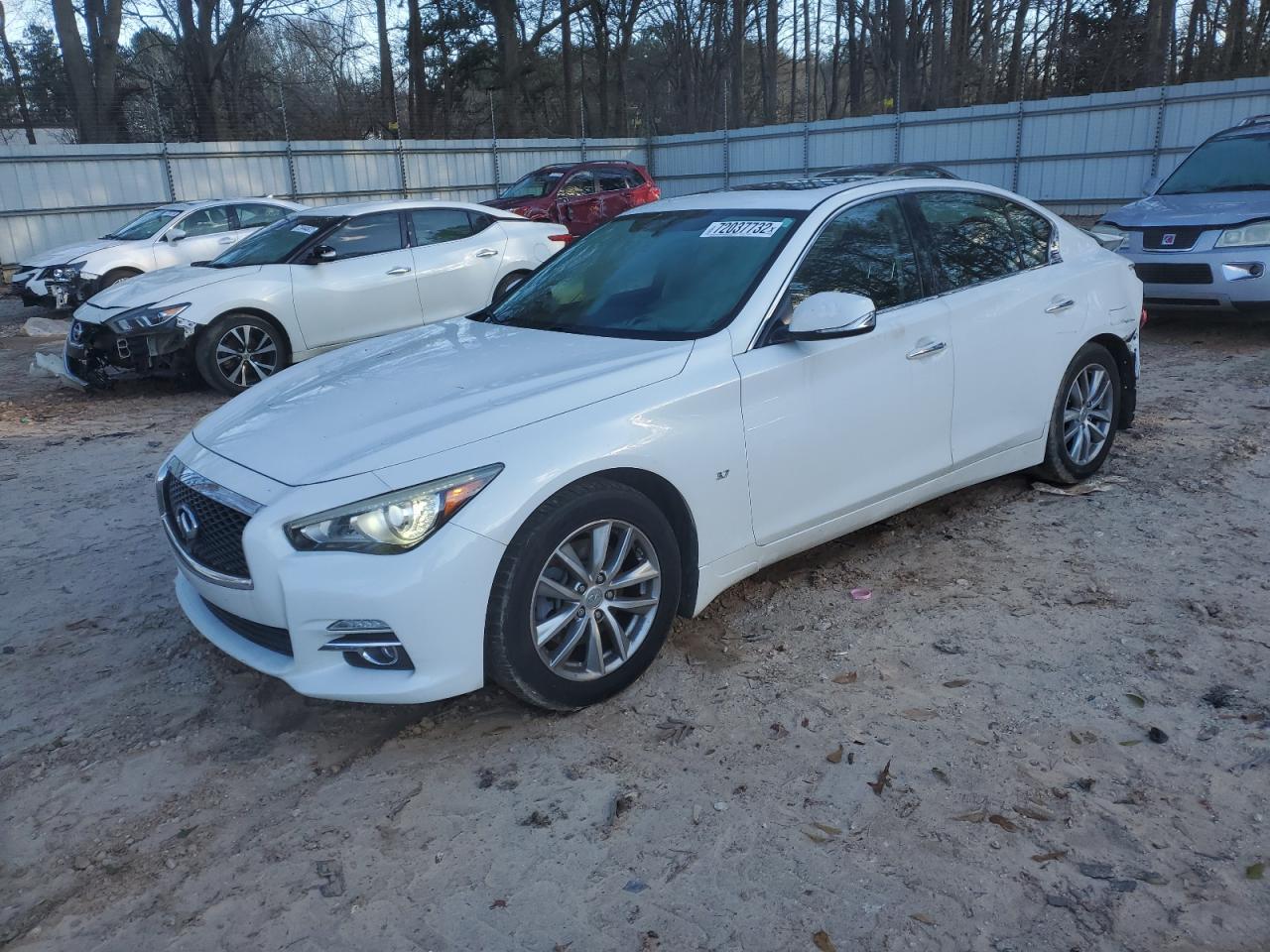 Infiniti Q50 base (2014)