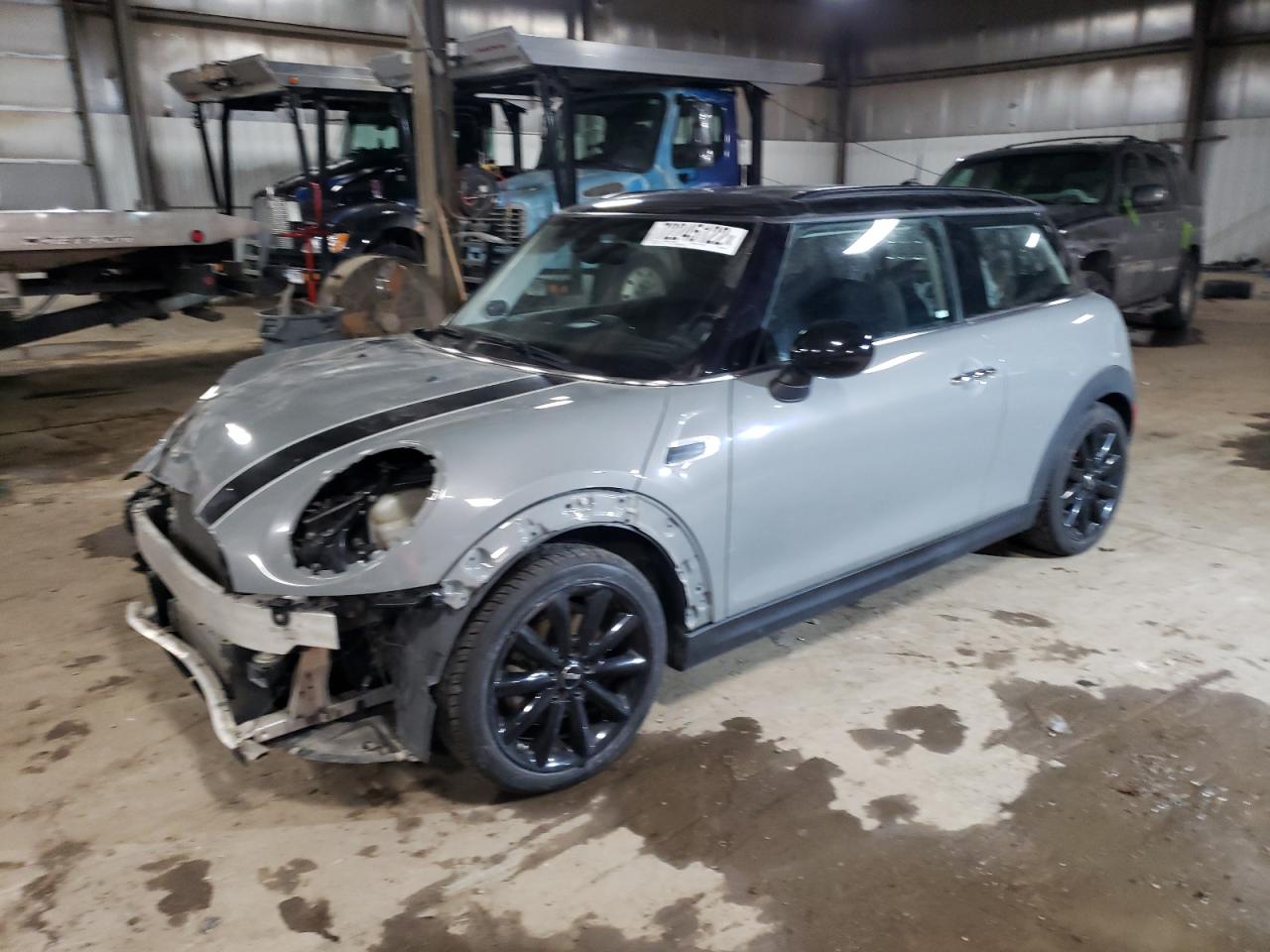 Mini Cooper (2015)