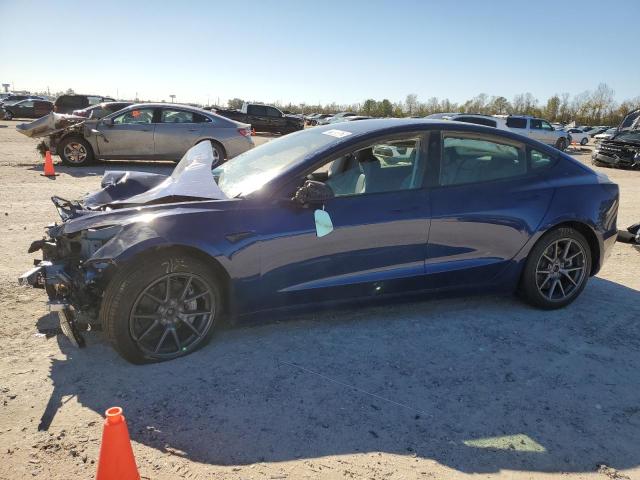 Tesla Model 3 (2022)