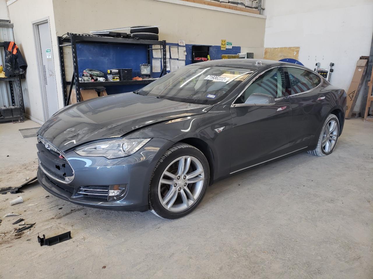 Tesla Model s (2013)