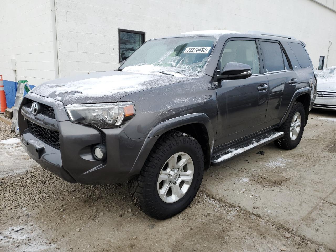 Toyota 4runner sr (2017)