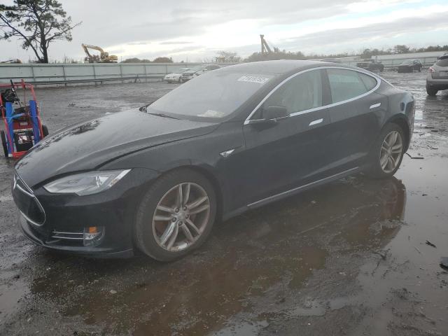Tesla Model s (2014)