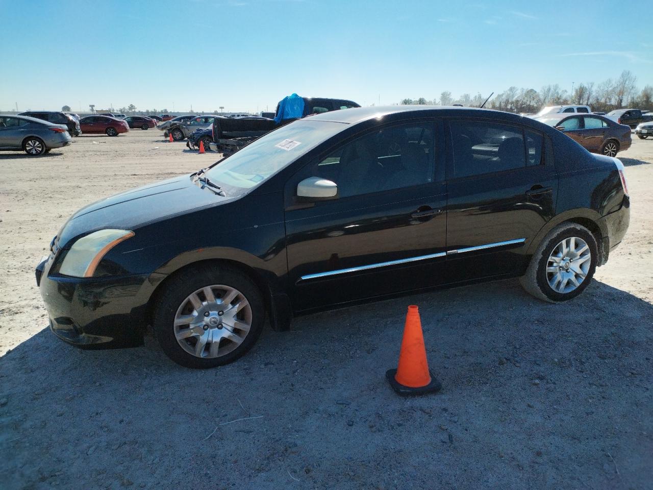 Nissan Sentra 2-0 (2010)