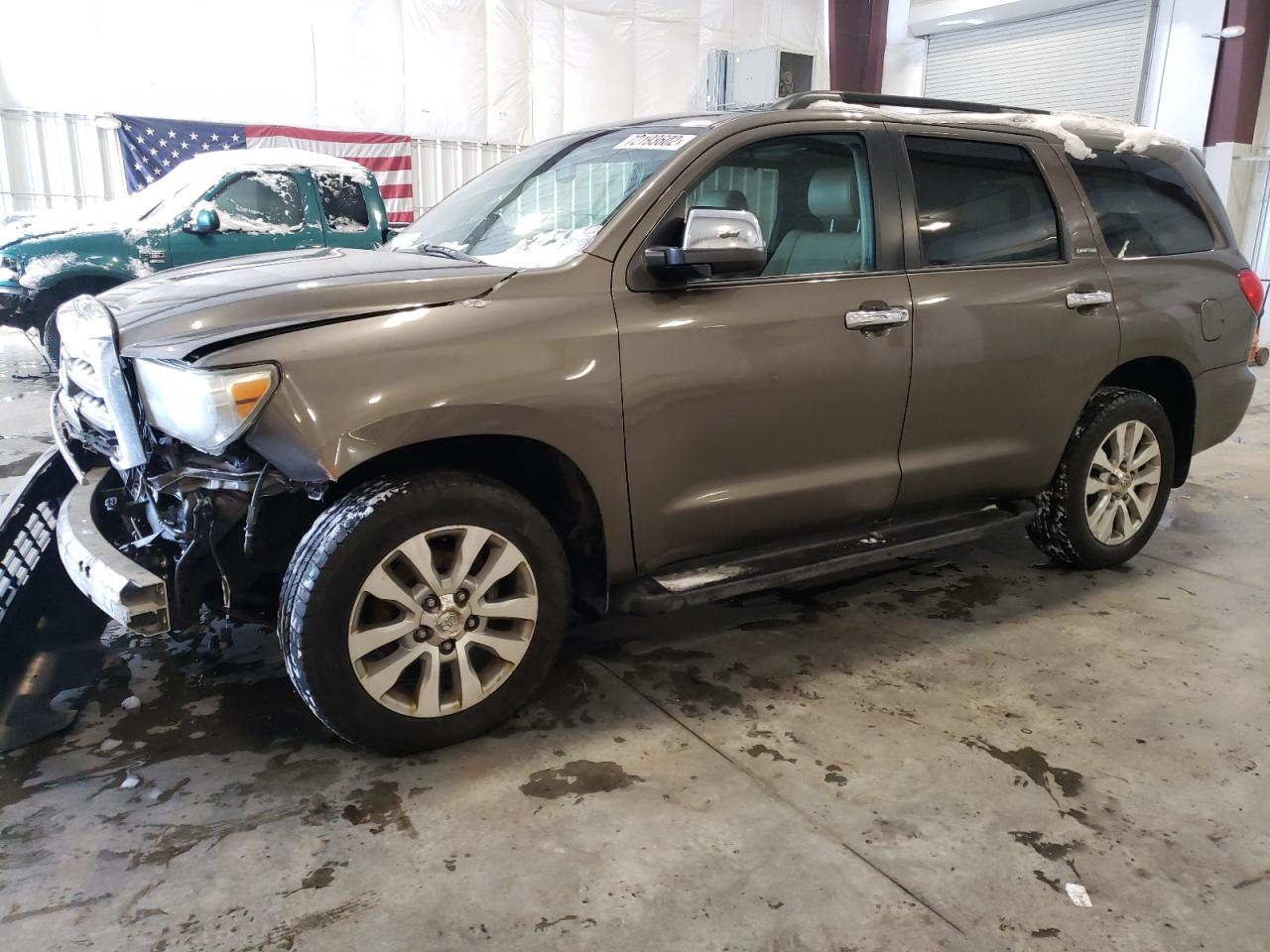 Toyota Sequoia li (2012)
