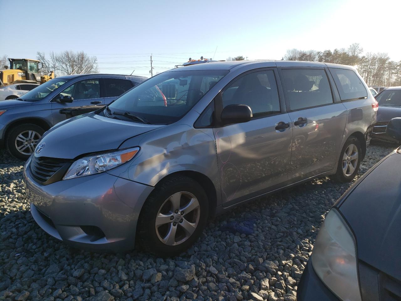 Toyota Sienna (2013)