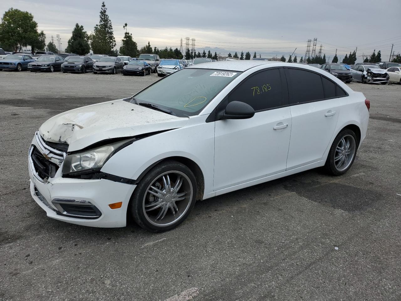 Chevrolet Cruze ls (2015)