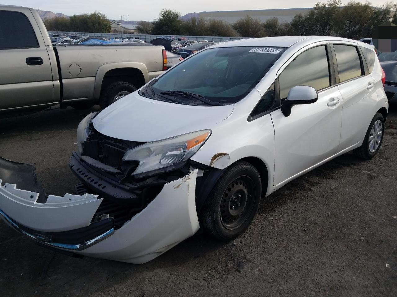Nissan Versa note (2014)