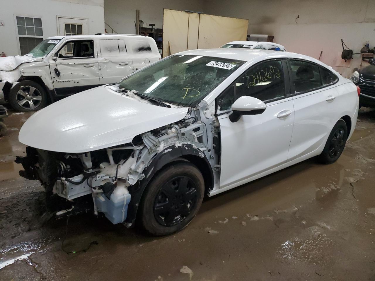 Chevrolet Cruze ls (2018)