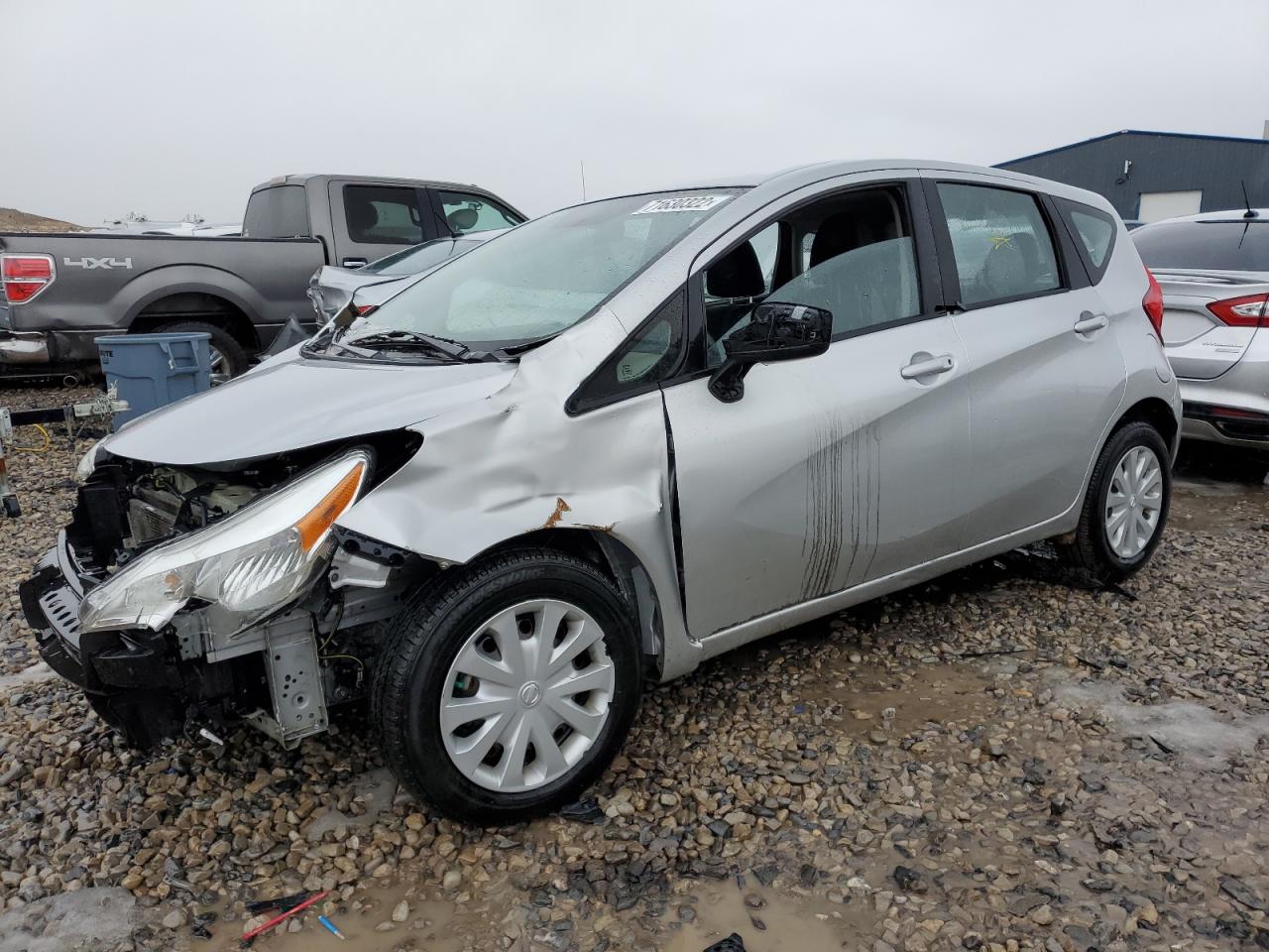 Nissan Versa note (2016)