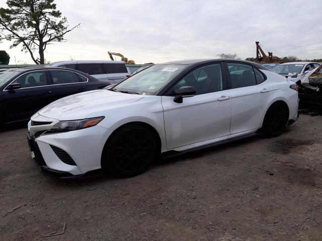Toyota Camry trd (2021)