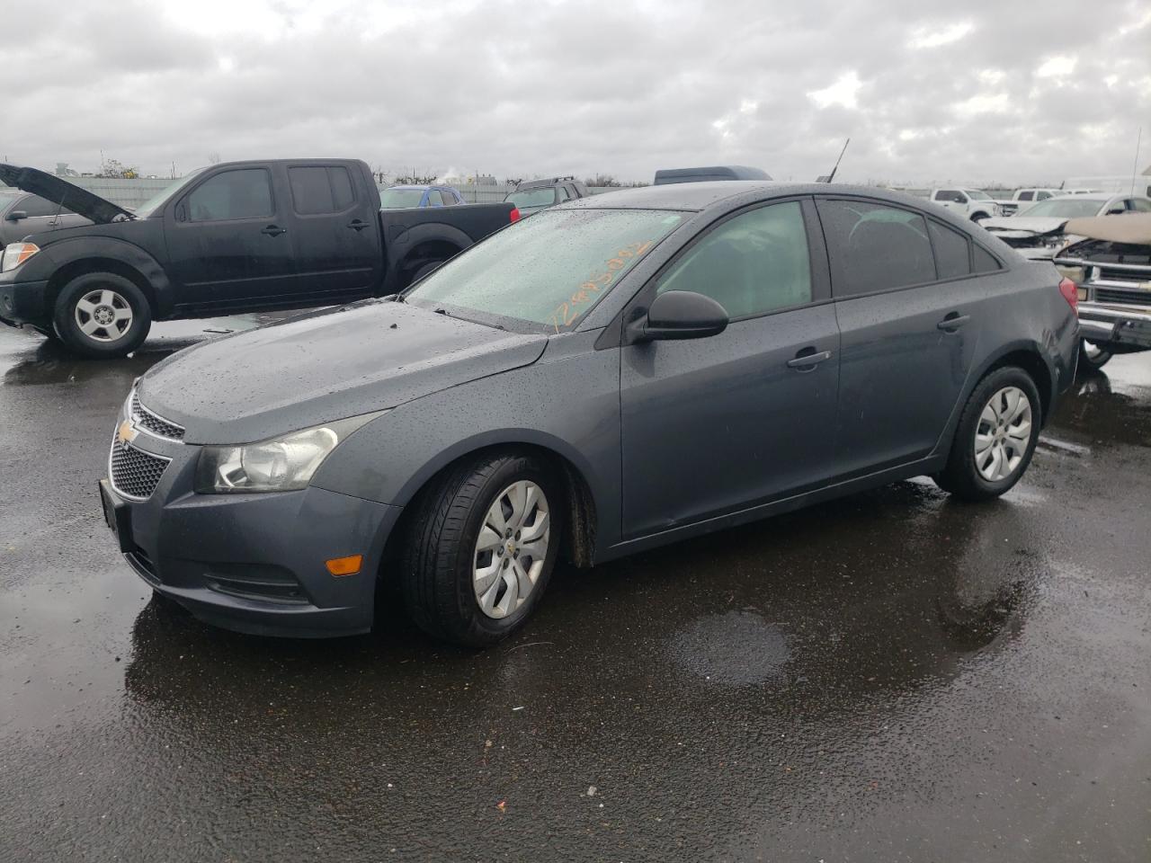 Chevrolet Cruze ls (2013)