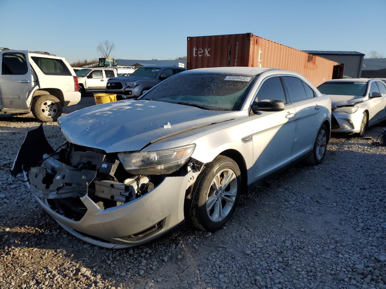 Ford Taurus se (2015)