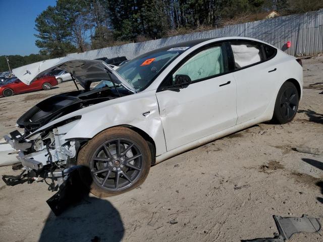 Tesla Model 3 (2022)