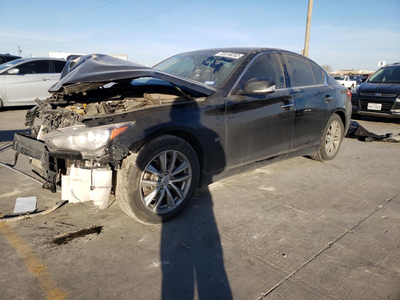 Infiniti Q50 base (2014)