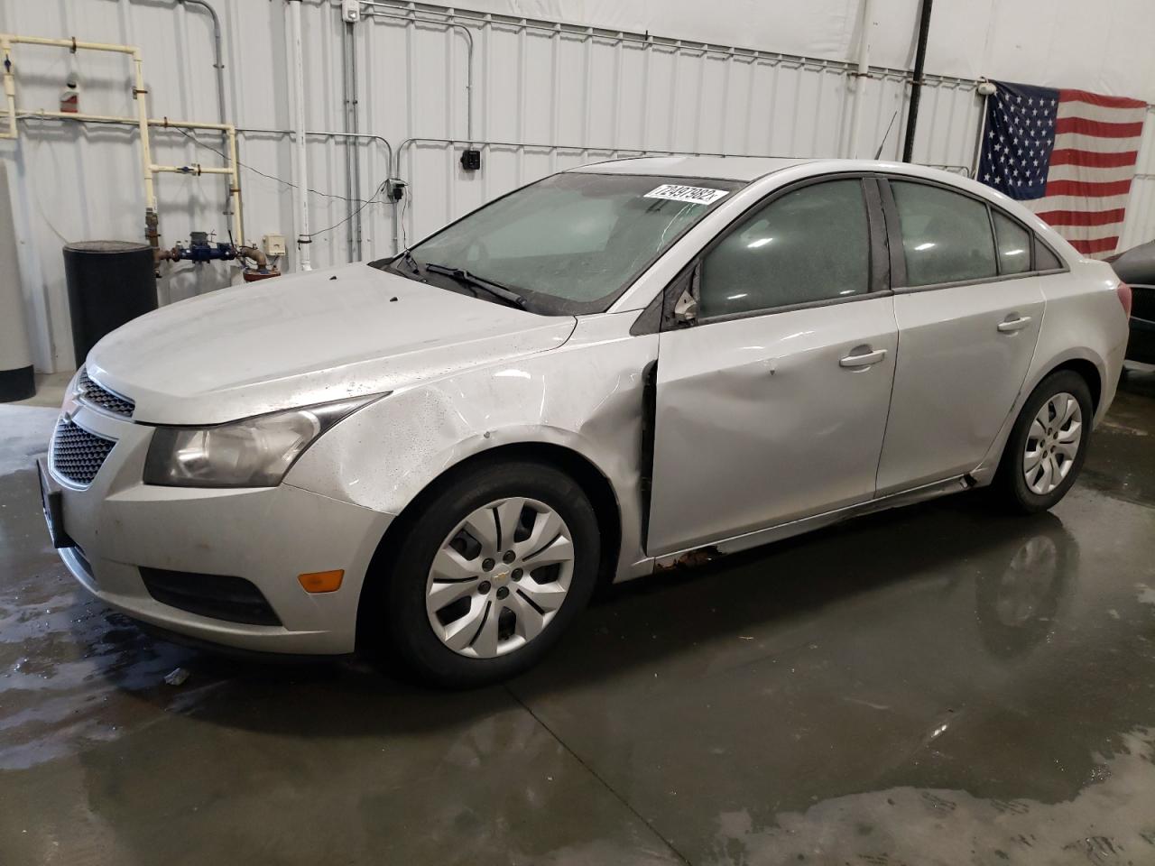 Chevrolet Cruze ls (2014)