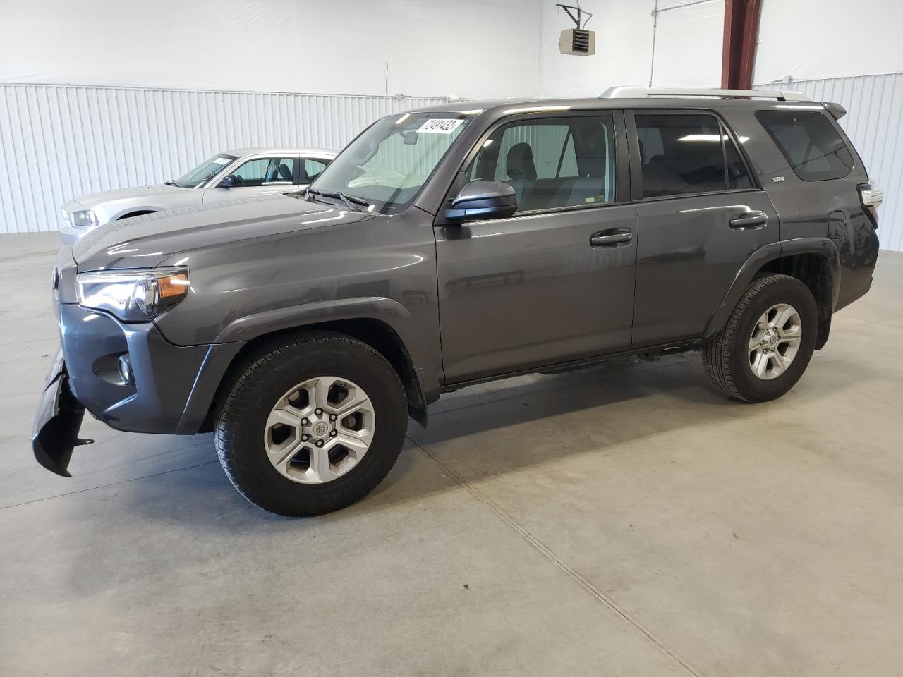 Toyota 4runner sr (2016)
