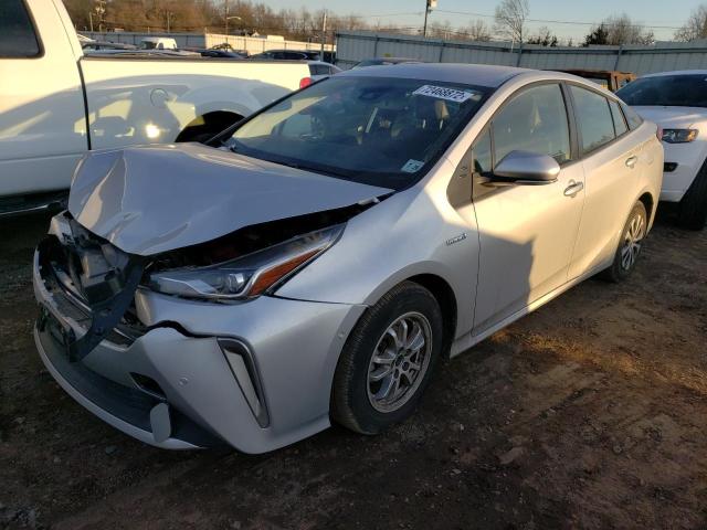 Toyota Prius le (2021)