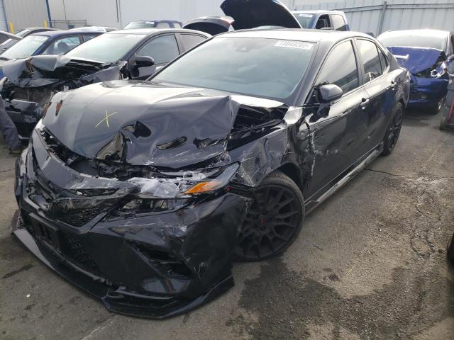 Toyota Camry trd (2021)