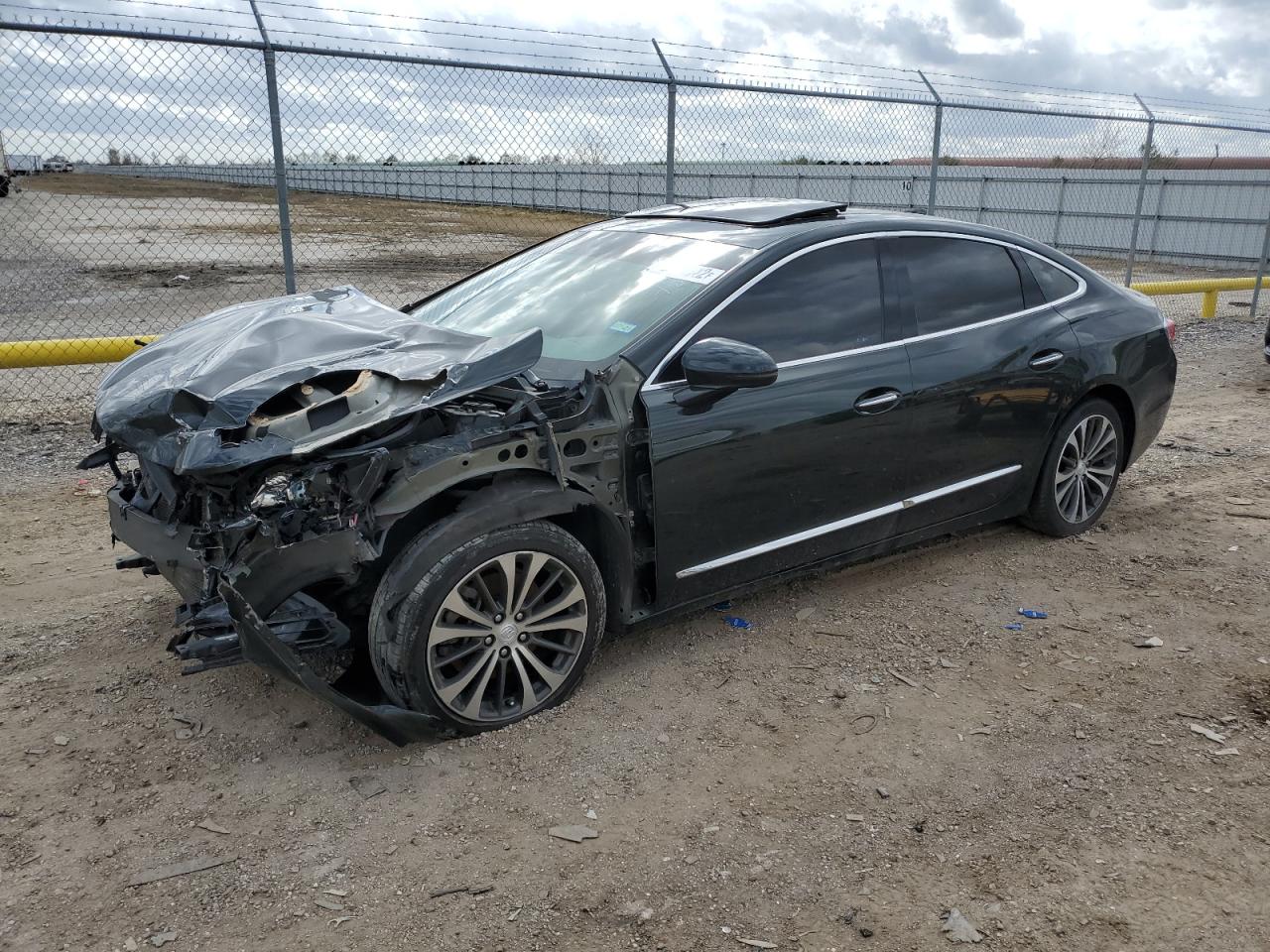 Buick Lacrosse e (2017)