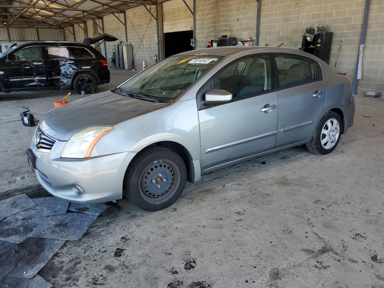 Nissan Sentra 2-0 (2012)