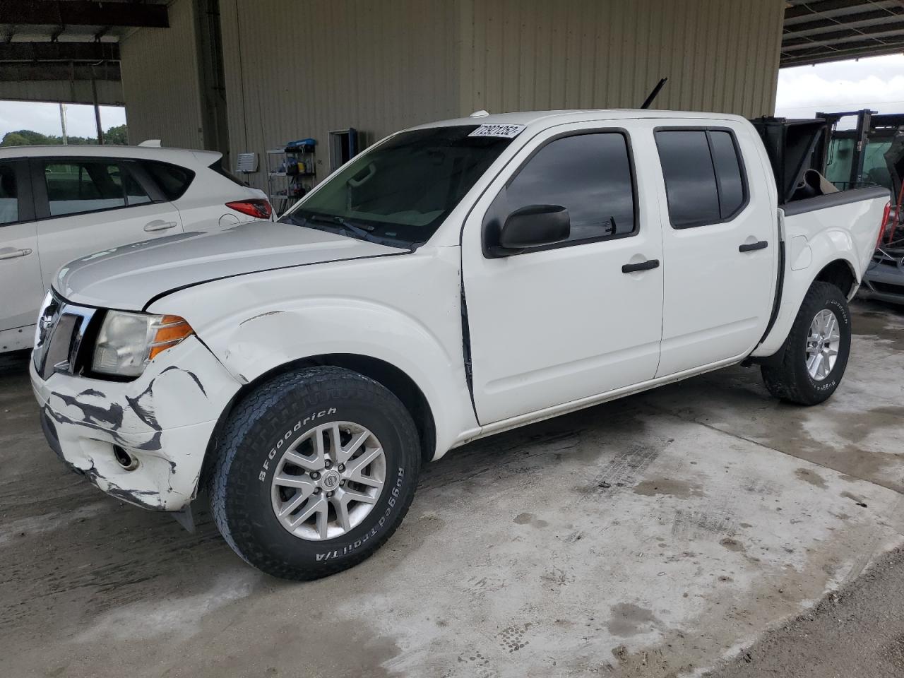 Nissan Frontier s (2015)