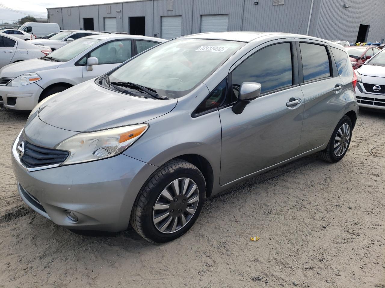 Nissan Versa note (2015)