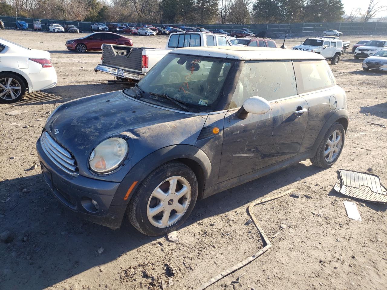 Mini Cooper (2010)