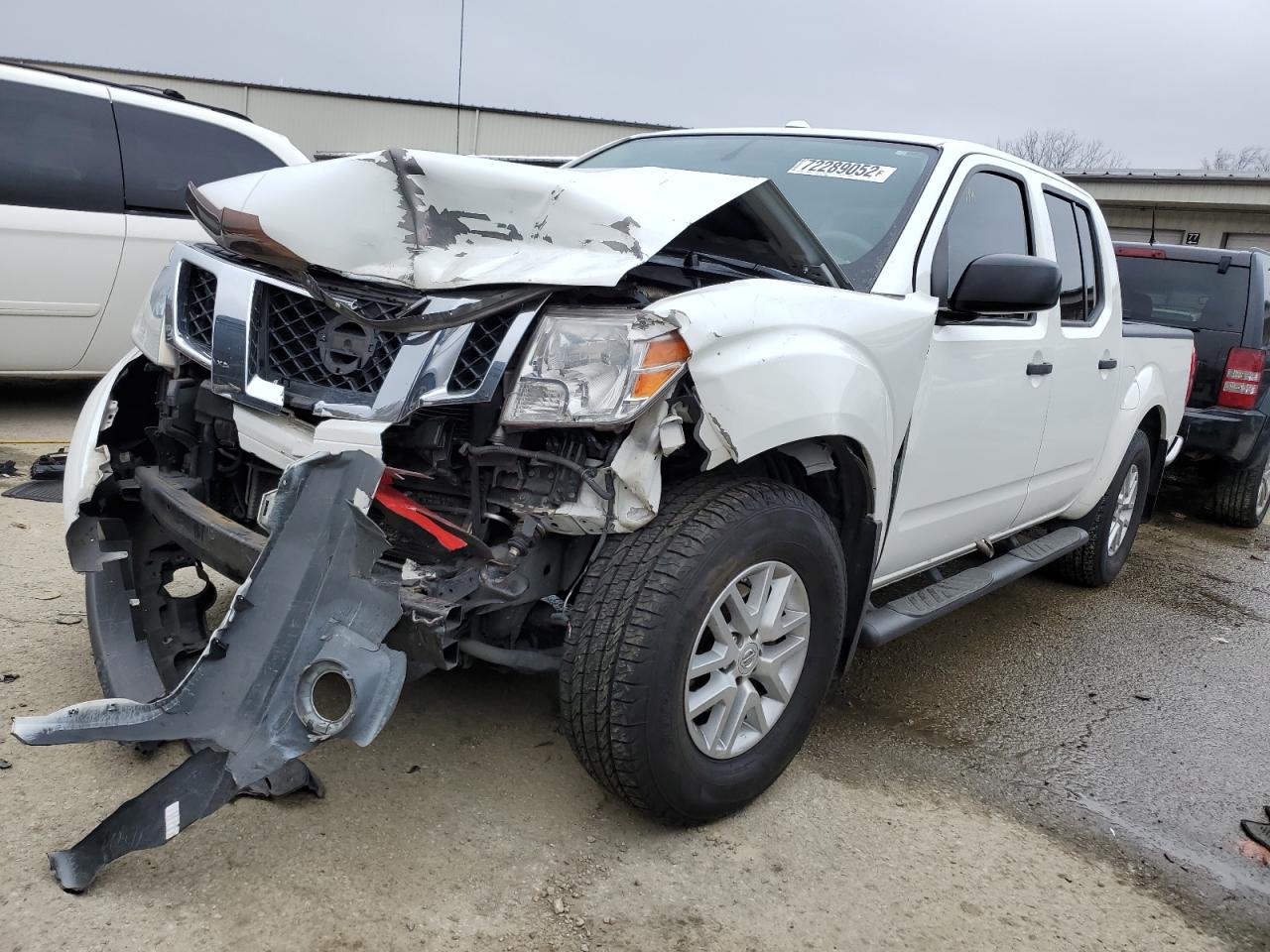 Nissan Frontier s (2017)