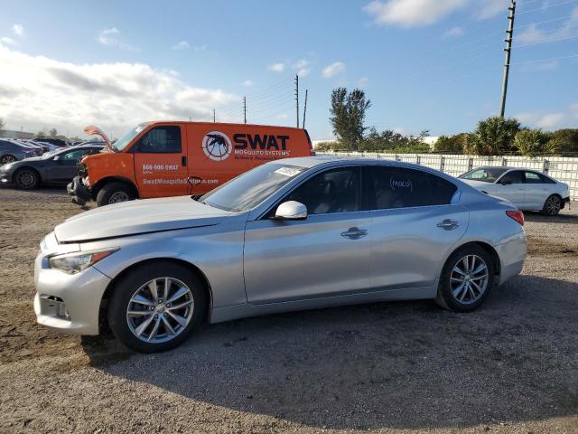 Infiniti Q50 base (2014)